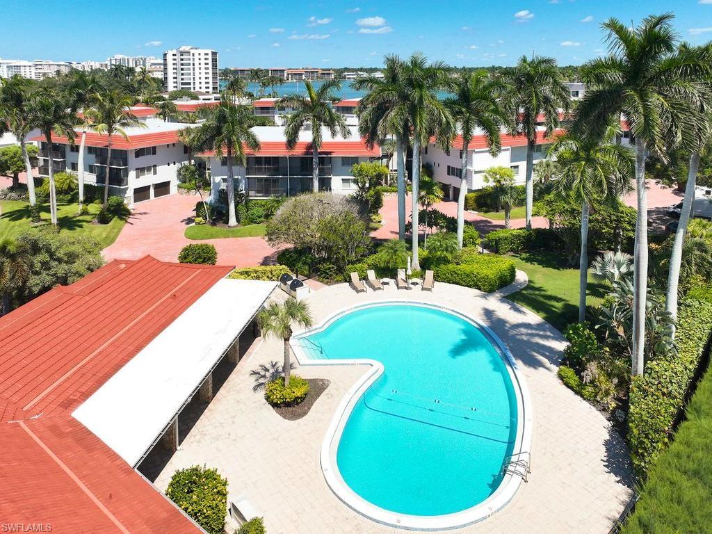 2230 Gulf Shore Blvd N T4 Property Photo 20