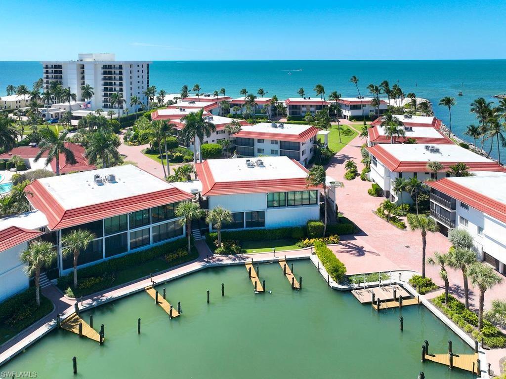 2230 Gulf Shore Blvd N T4 Property Photo 25