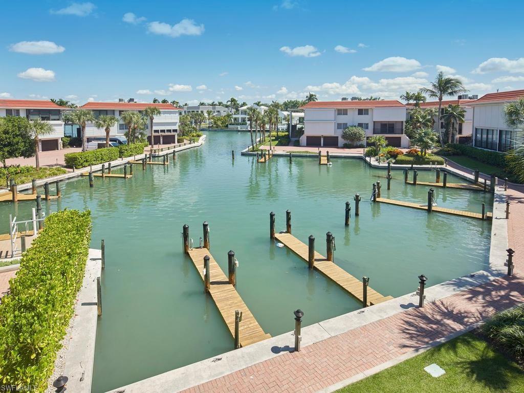 2230 Gulf Shore Blvd N T4 Property Photo 27