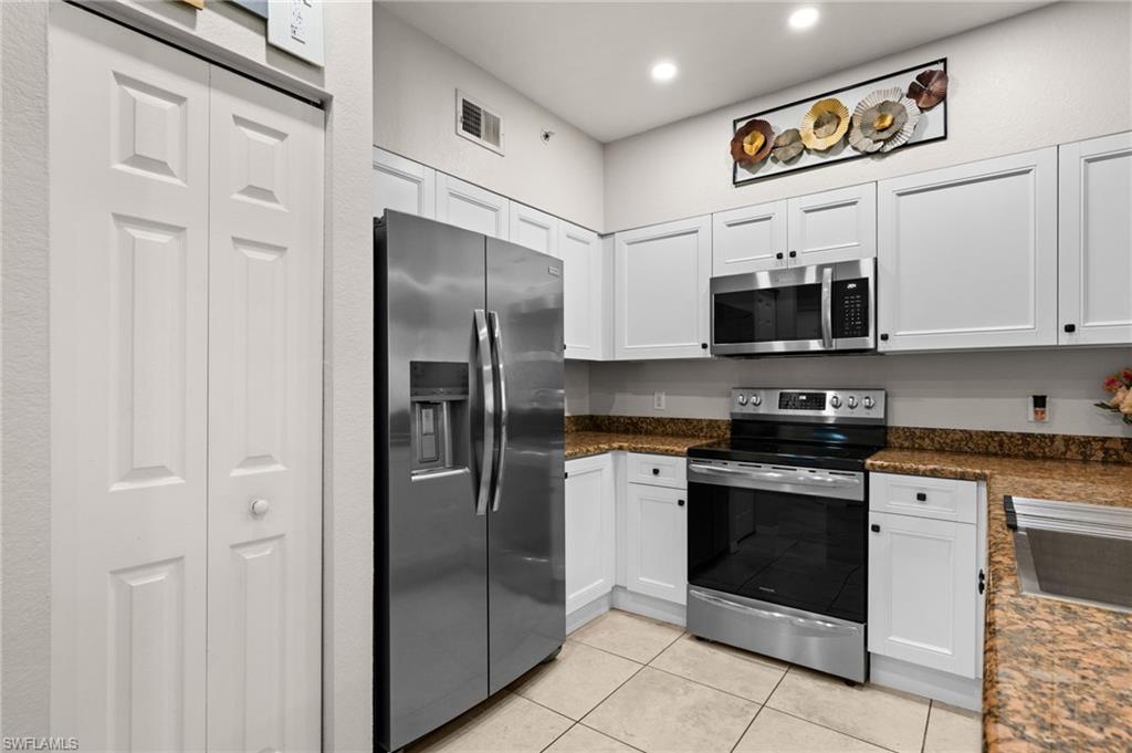 10100 Villagio Palms Way 202 Property Photo 4