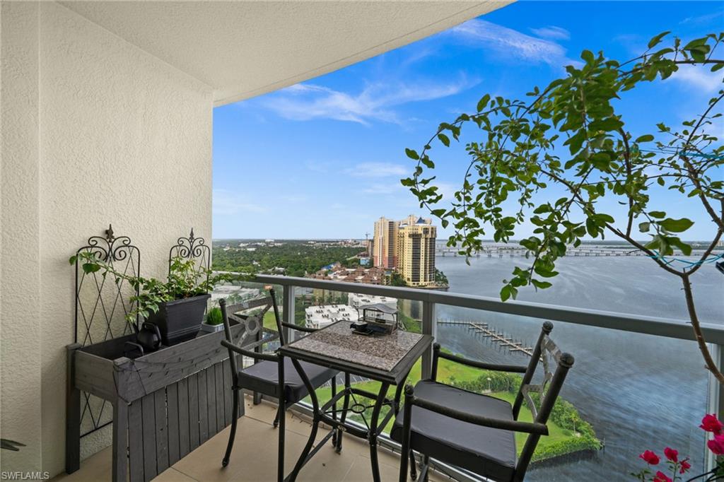 3000 Oasis Grand Blvd 2105 Property Photo 11