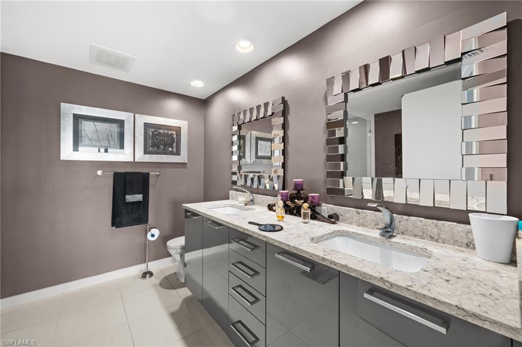 3000 Oasis Grand Blvd 2105 Property Photo 27