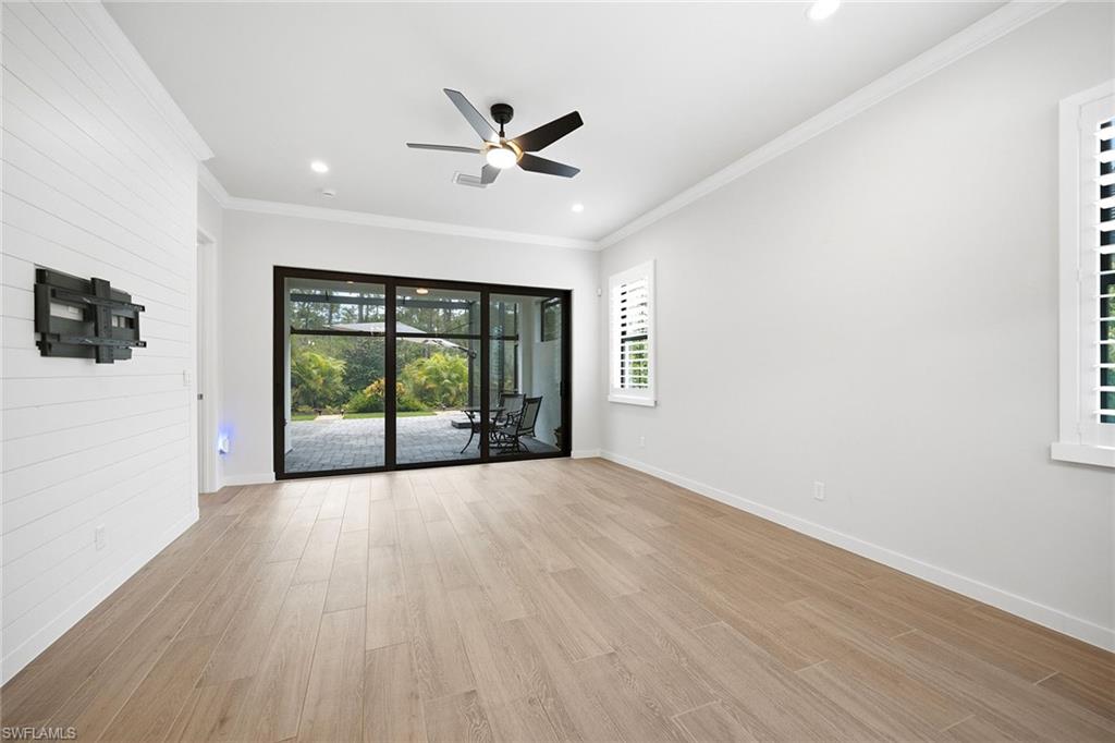 14628 Kingfisher Loop Property Photo 3
