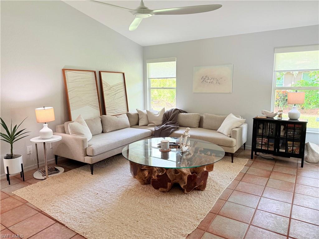 337 Emerald Bay Cir U1 Property Photo 7