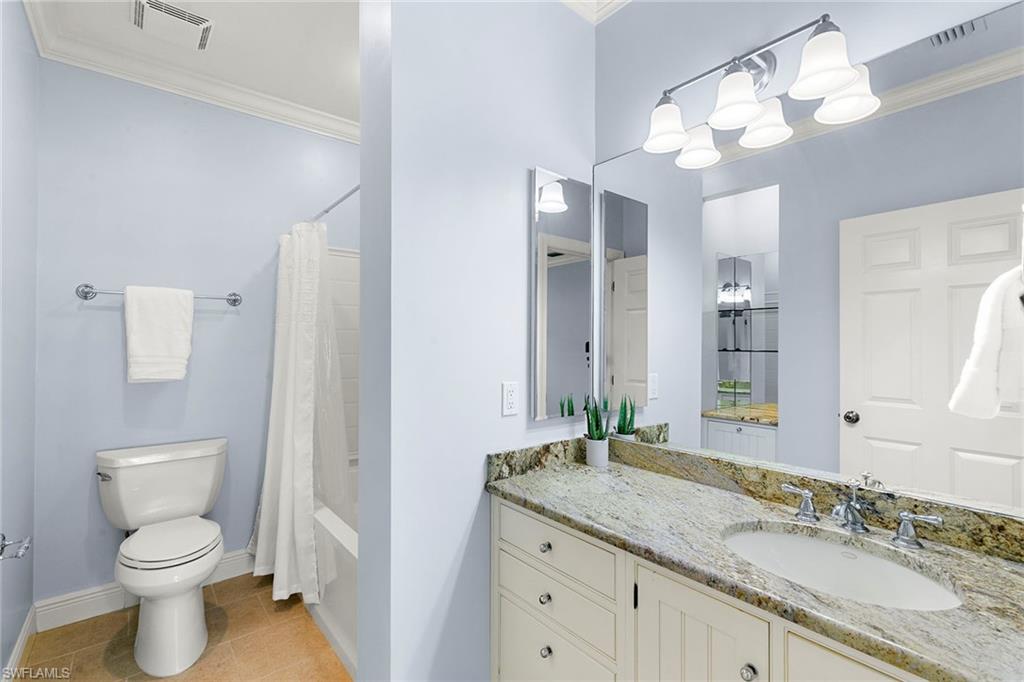 6460 Hidden Oaks Ln Property Photo 33