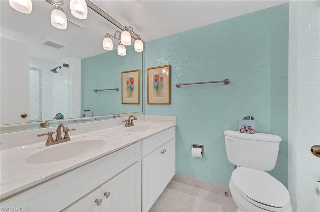 5950 Pelican Bay Blvd 113 Property Photo 12
