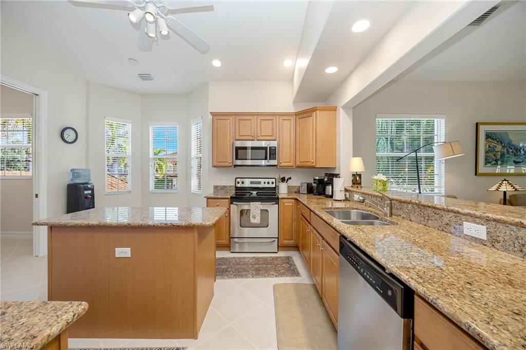 8637 Champions Pt 903 Property Photo 9