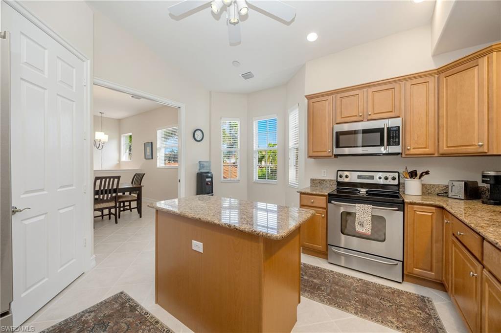 8637 Champions Pt 903 Property Photo 10