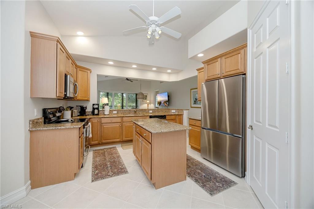 8637 Champions Pt 903 Property Photo 11
