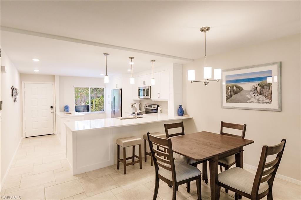3032 Sandpiper Bay Cir G102 Property Photo 5
