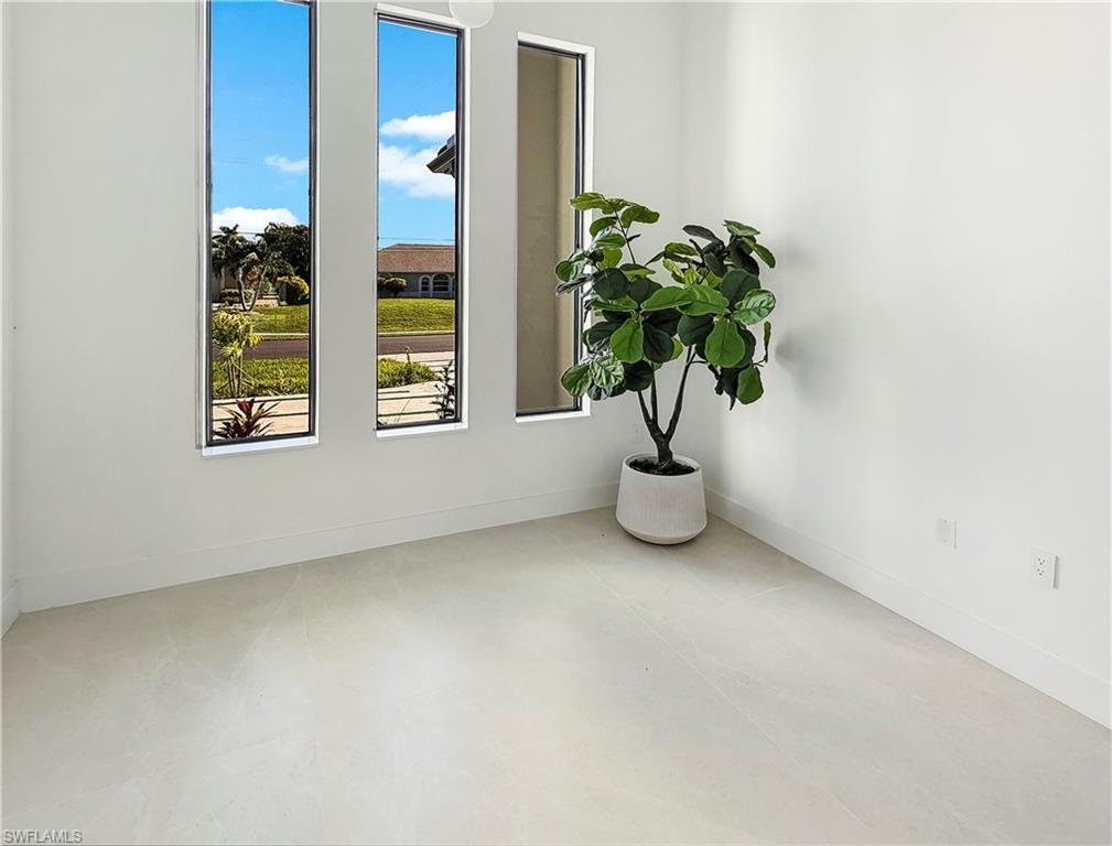 2667 32nd St Property Photo 11