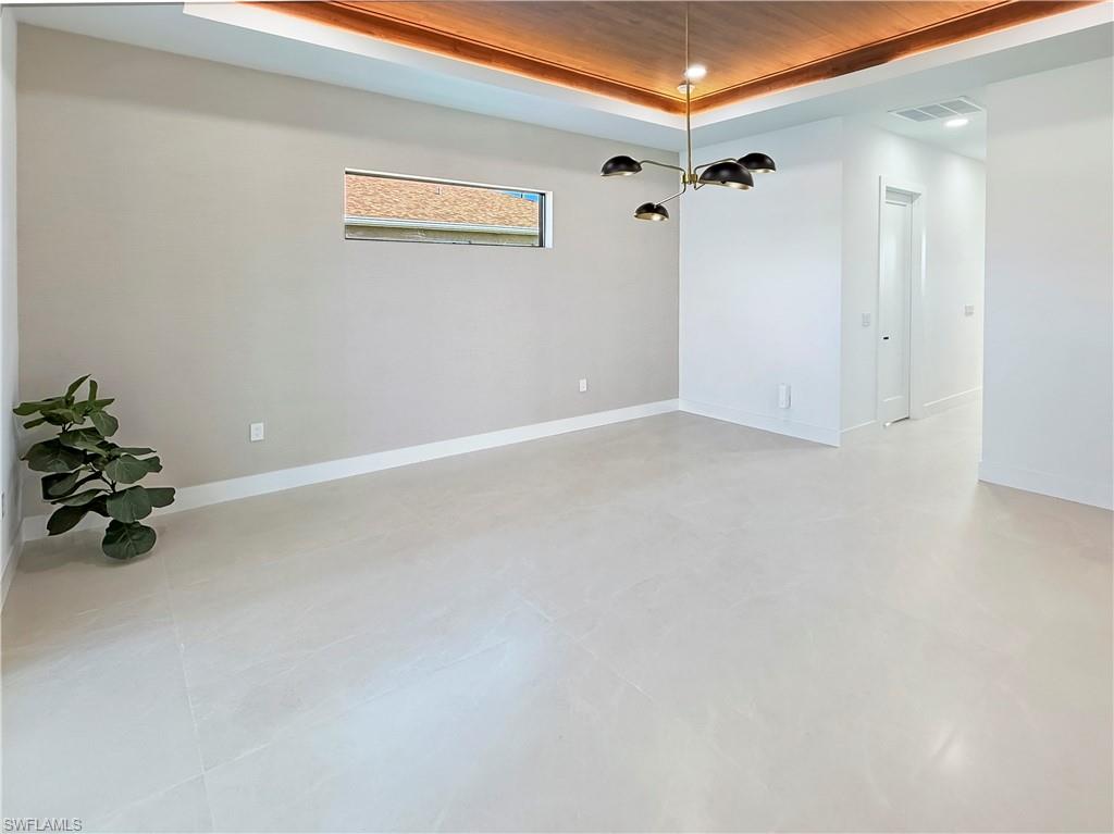2667 32nd St Property Photo 13