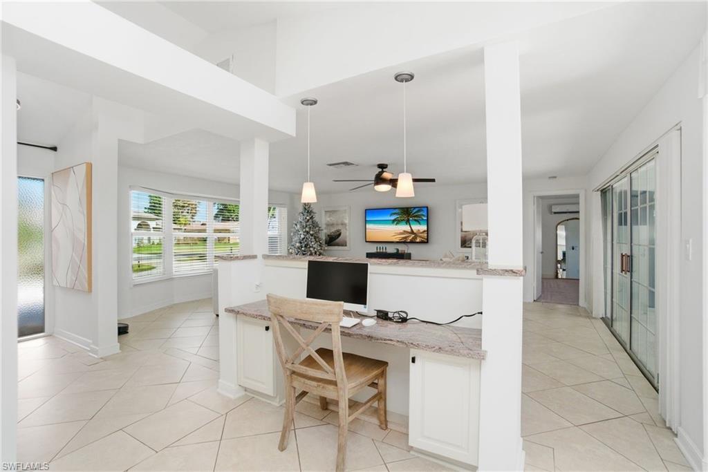560 Cypress Way E Property Photo 7