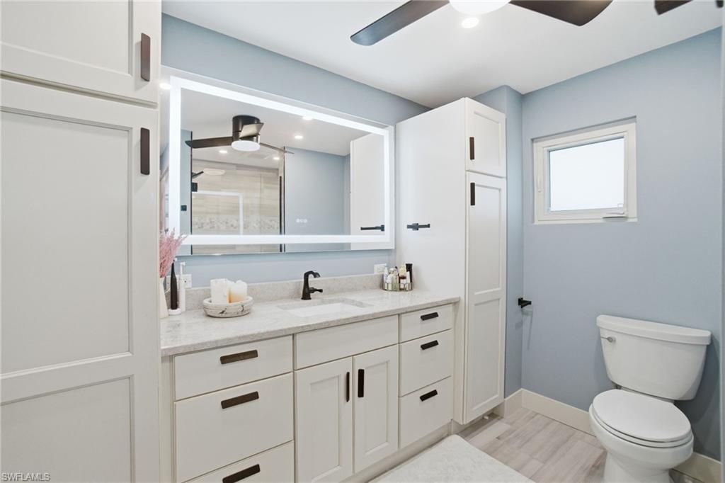 560 Cypress Way E Property Photo 10