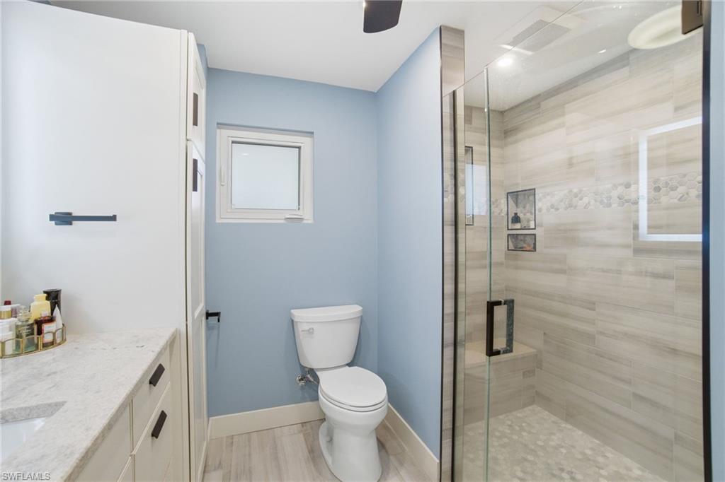 560 Cypress Way E Property Photo 11