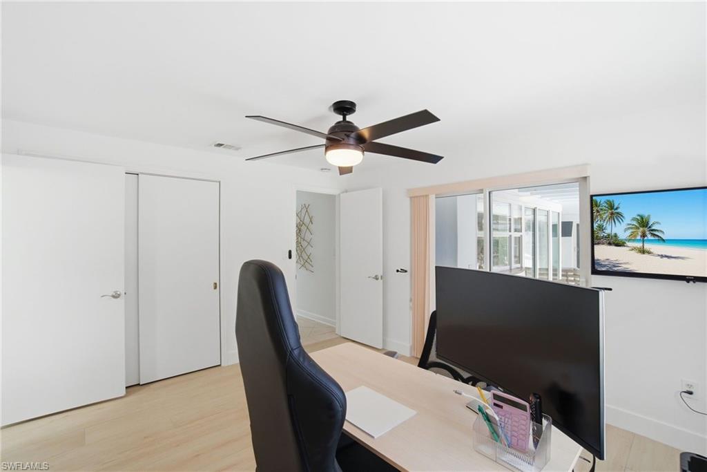 560 Cypress Way E Property Photo 12