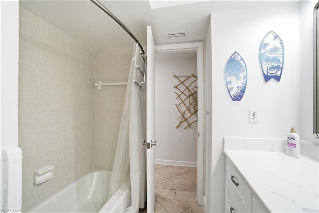 560 Cypress Way E Property Photo 15