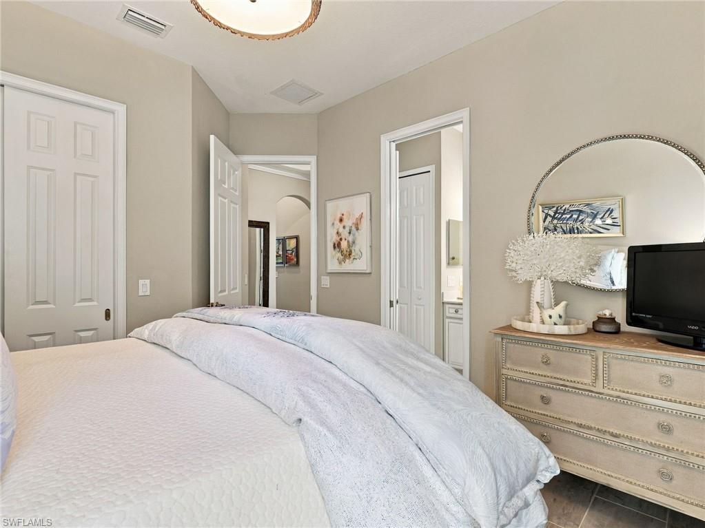 2227 Somerset Pl Property Photo 38