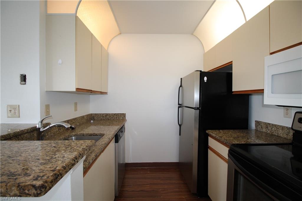 185 Santa Clara Dr 6 Property Photo 6