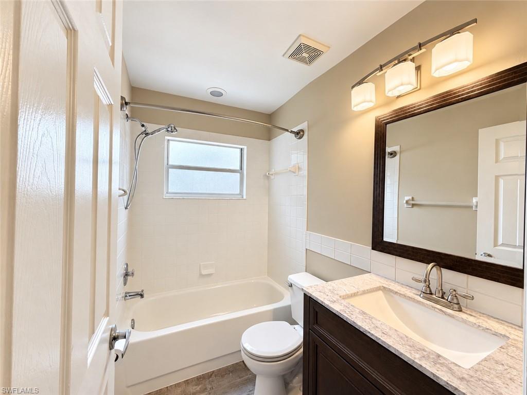 517 Windsor Sq 201 Property Photo 18