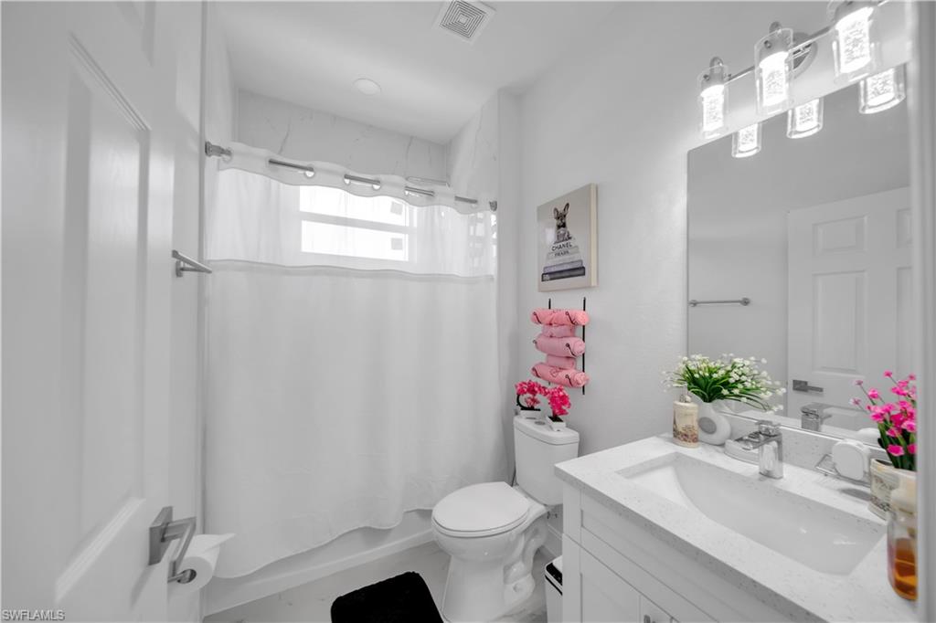 6131 Laurelwood Dr Property Photo 17