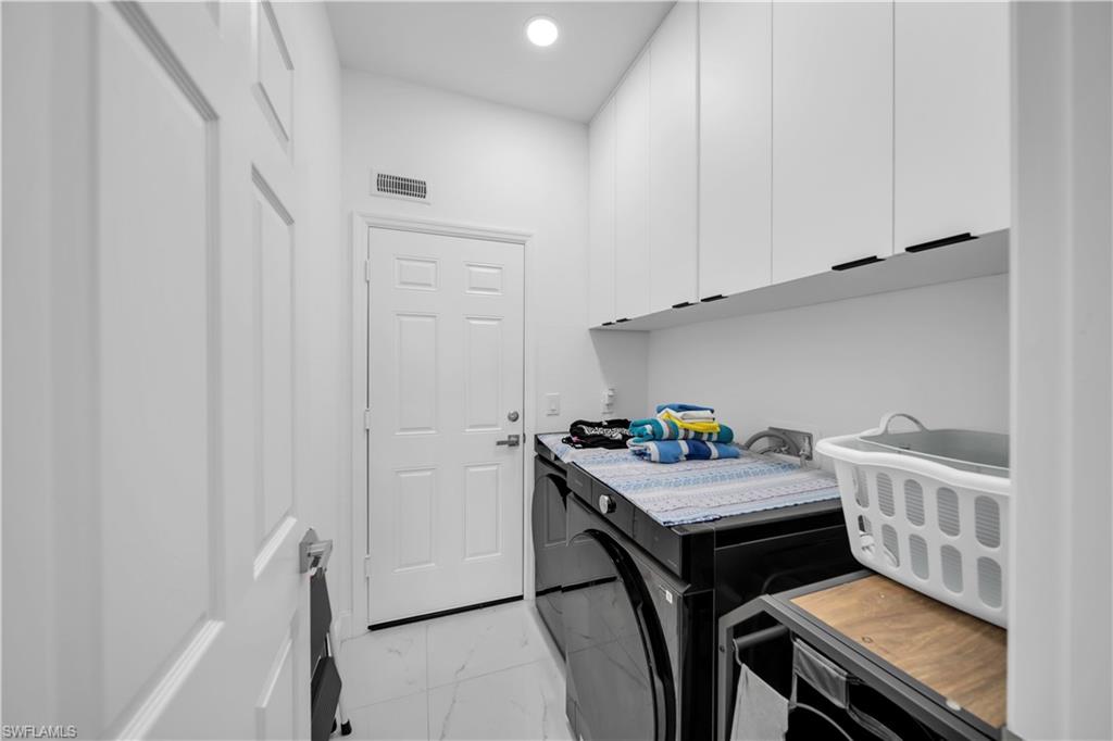 6131 Laurelwood Dr Property Photo 25