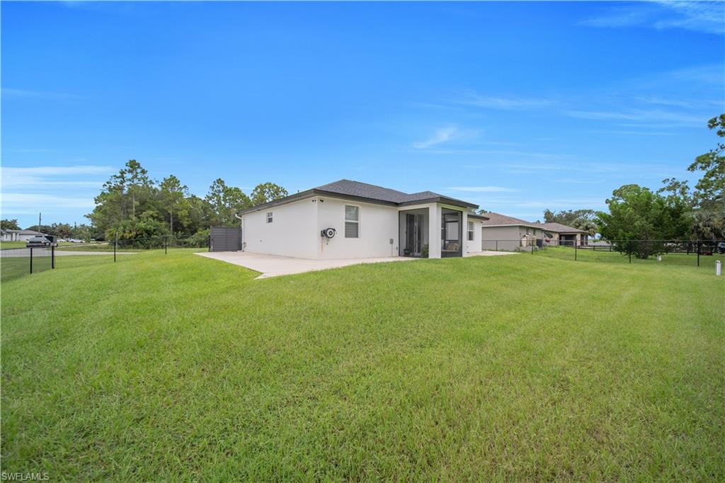 6131 Laurelwood Dr Property Photo 31
