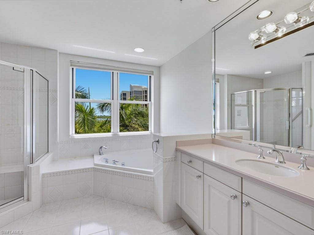 5000 Royal Marco Way 430 Property Photo 8
