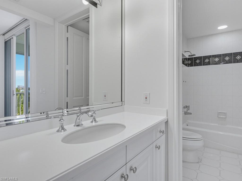 5000 Royal Marco Way 430 Property Photo 18