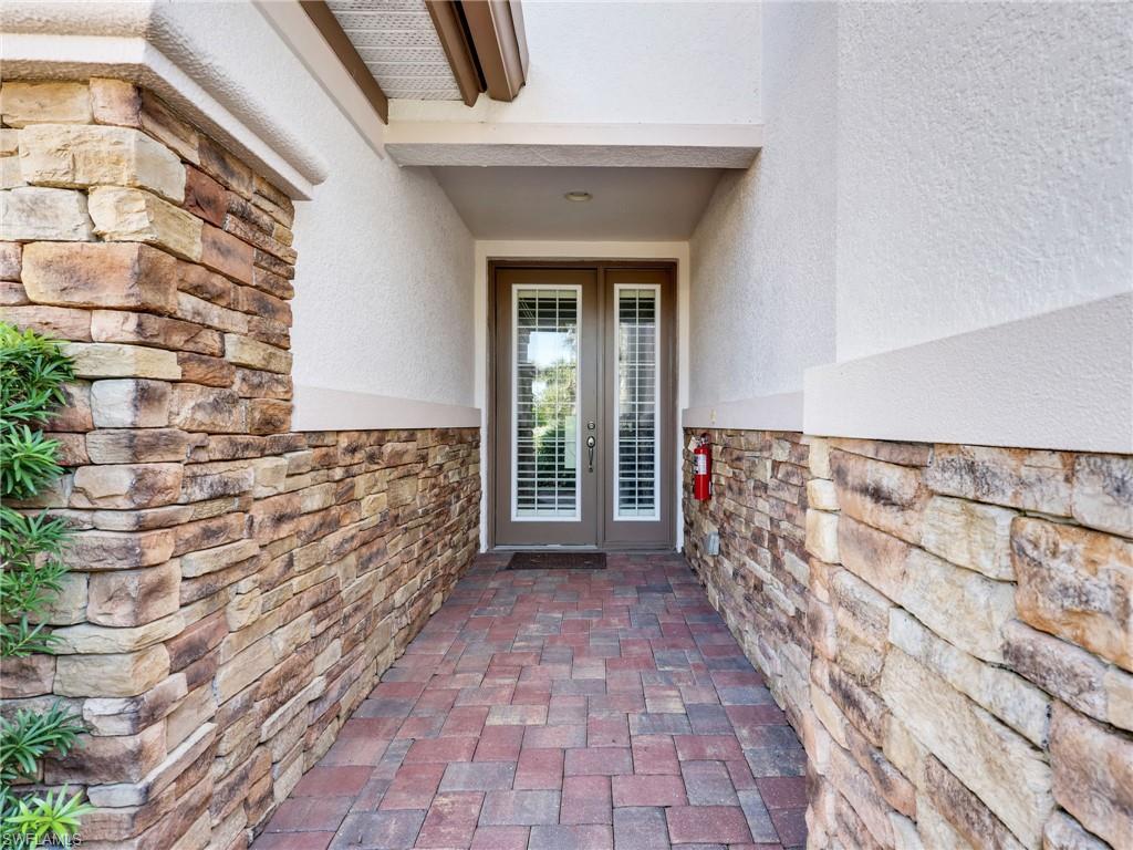 8060 Players Cove Dr 101 Property Photo 10