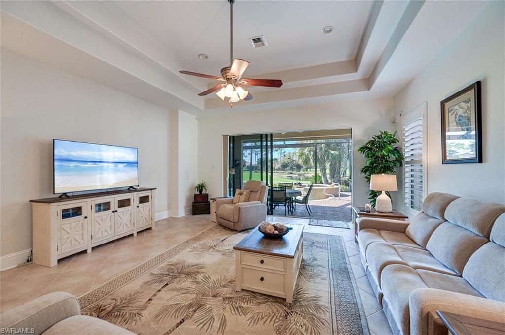 7587 Moorgate Point Way Property Photo 4