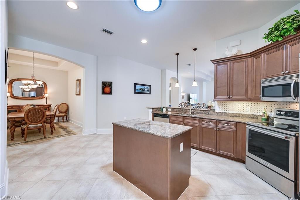 7587 Moorgate Point Way Property Photo 30