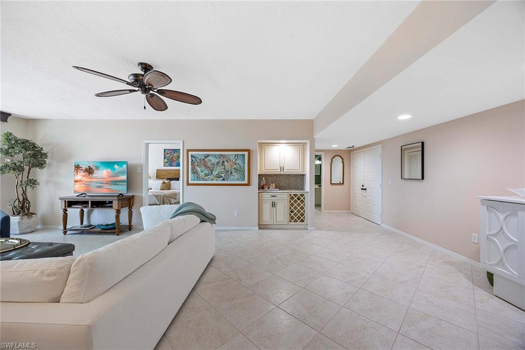 220 Collier Blvd 1003 Property Photo 8