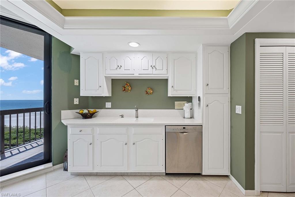220 Collier Blvd 1003 Property Photo 15