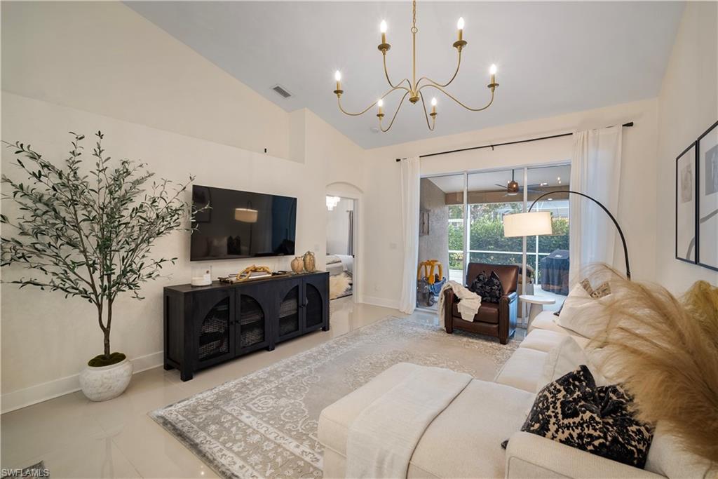 8163 Ibis Cove Cir Property Photo 6