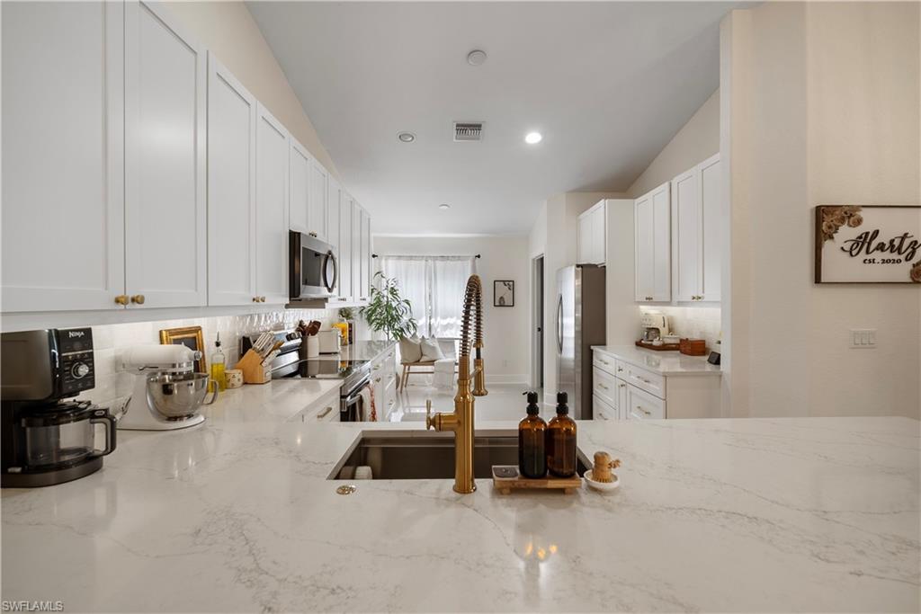 8163 Ibis Cove Cir Property Photo 16