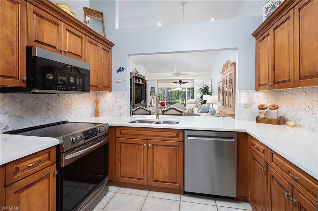 8069 San Vista Cir Property Photo 7