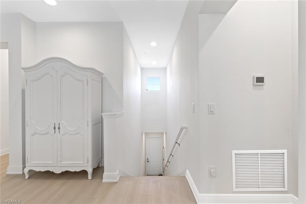 6973 Avalon Cir 1406 Property Photo 5