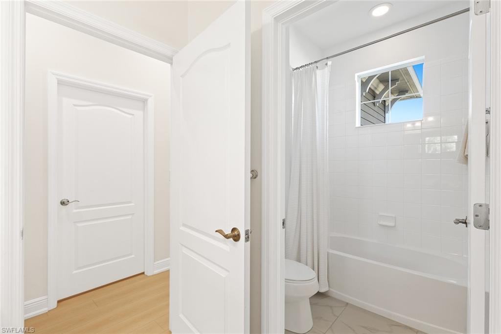 6973 Avalon Cir 1406 Property Photo 11