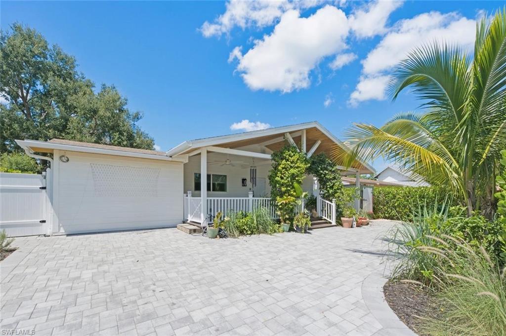 3512 Okeechobee St Property Photo 5