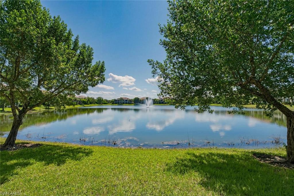 2165 Frangipani Cir 102 Property Photo 31