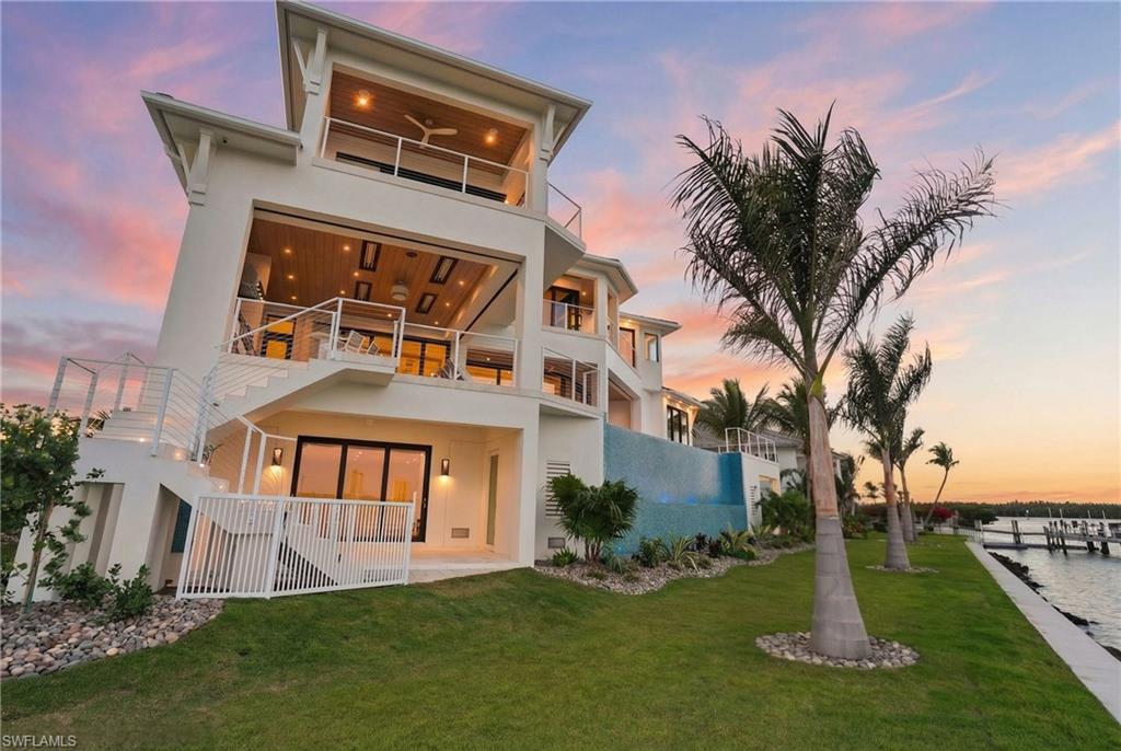 280 Estrellita Dr Property Photo 6