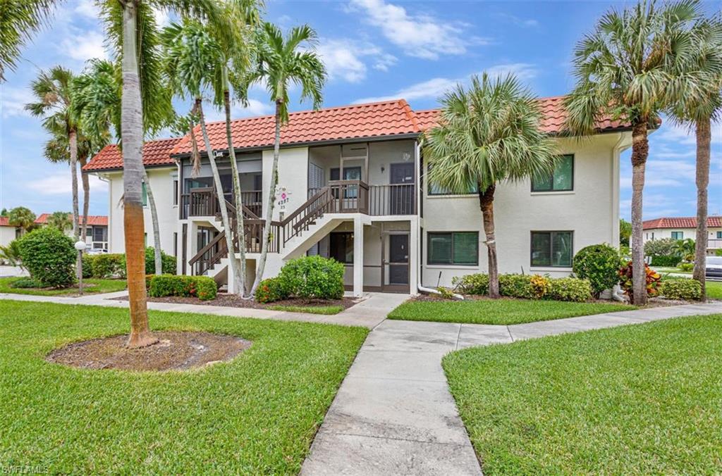 4287 27th Ct Sw 102 Property Photo 1