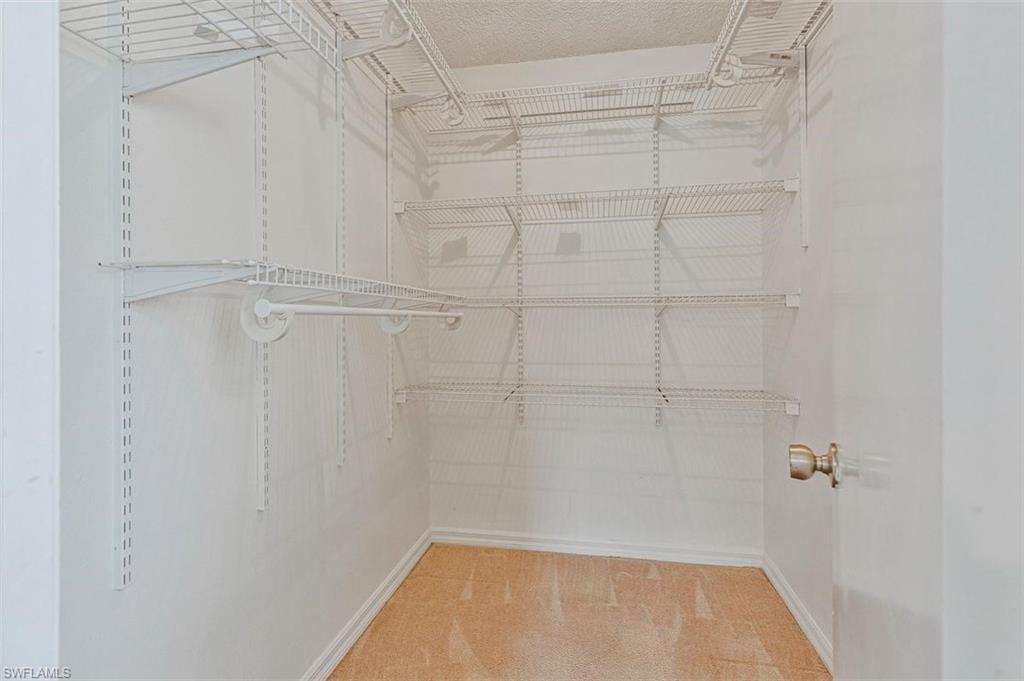 4287 27th Ct Sw 102 Property Photo 7