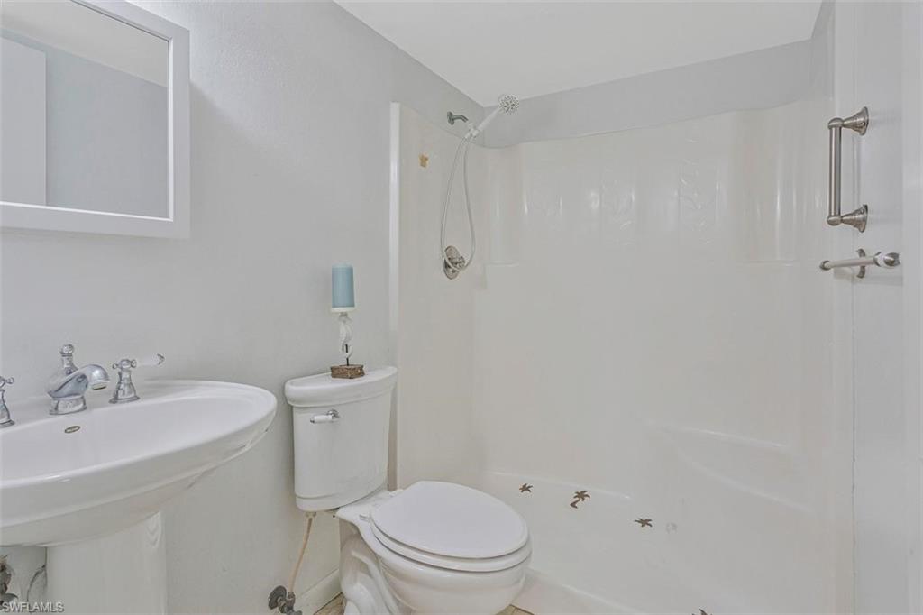 4287 27th Ct Sw 102 Property Photo 8