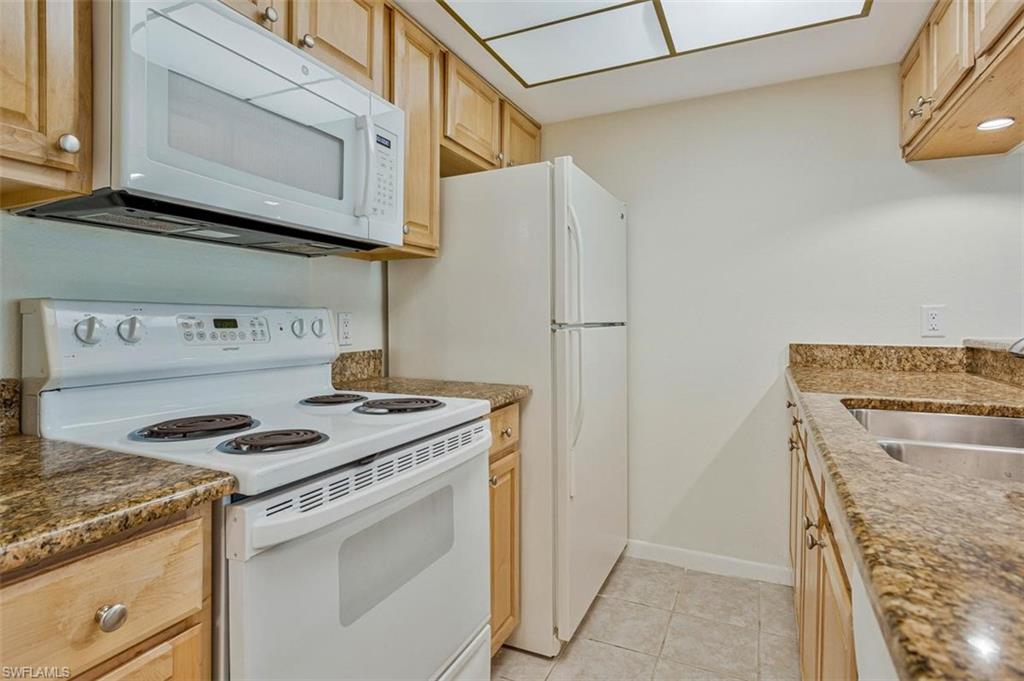 4287 27th Ct Sw 102 Property Photo 14