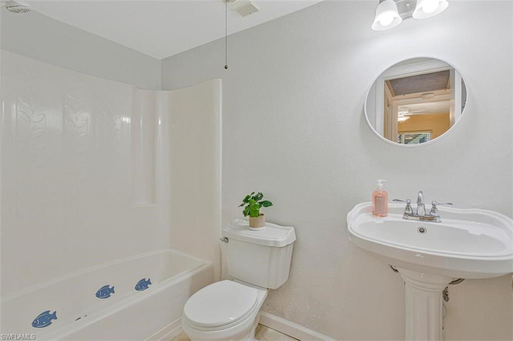 4287 27th Ct Sw 102 Property Photo 19