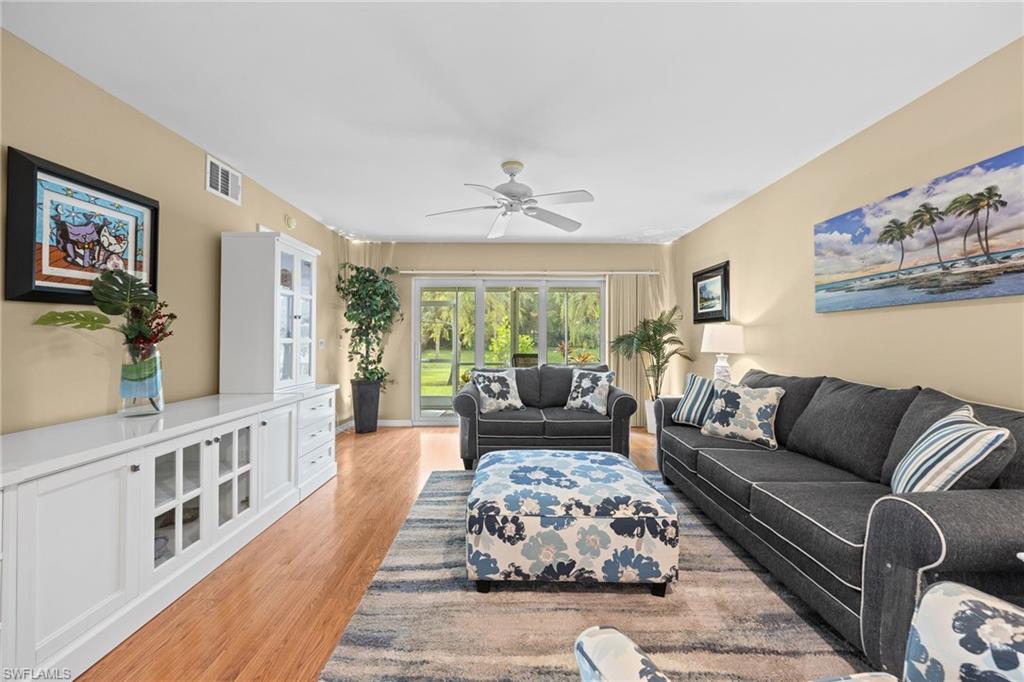 257 Robin Hood CIR 101 Property Photo 1