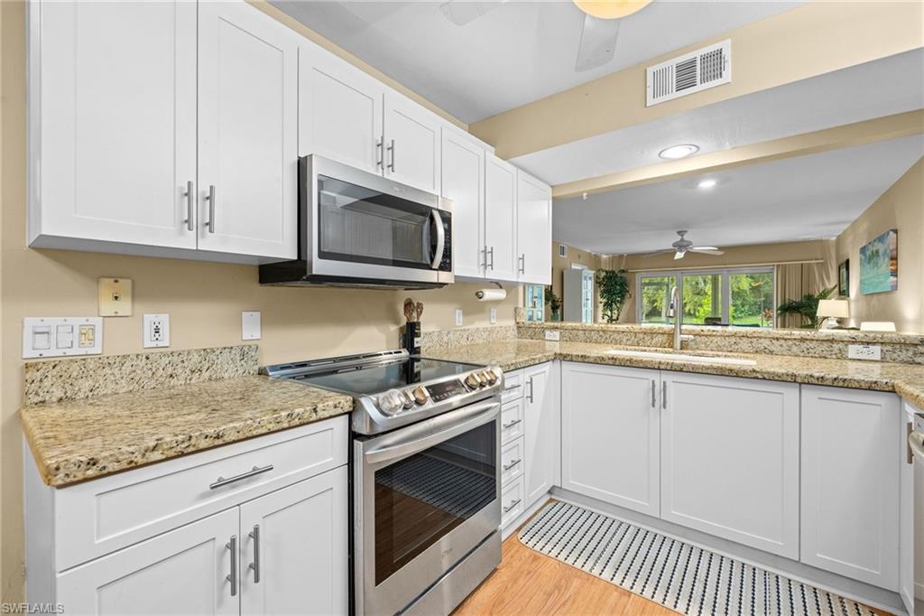 257 Robin Hood Cir 101 Property Photo 3
