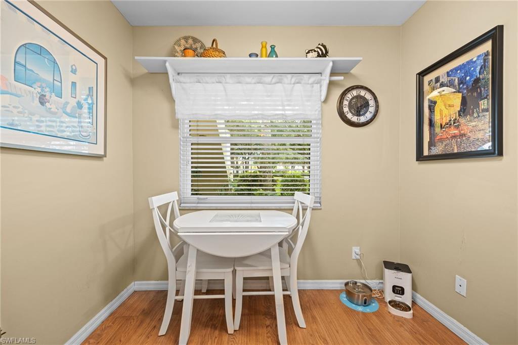 257 Robin Hood Cir 101 Property Photo 6